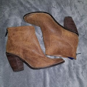 Dolce Vita ankle boots